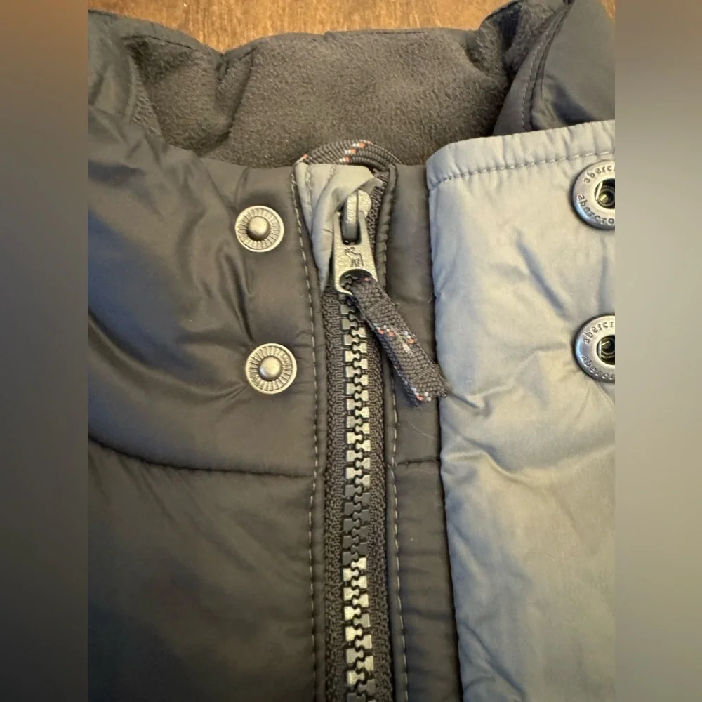 EUC! Abercrombie Kids Puffer Vest, sz 15/16